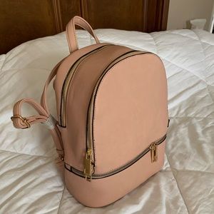 < Alyssa > Mid-Size Fashion Backpack